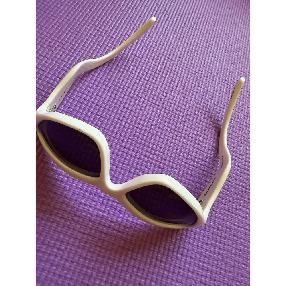 New Balenciaga BB0319S 003 Hamptons Cat White Alien Sunglasses 59-18-130